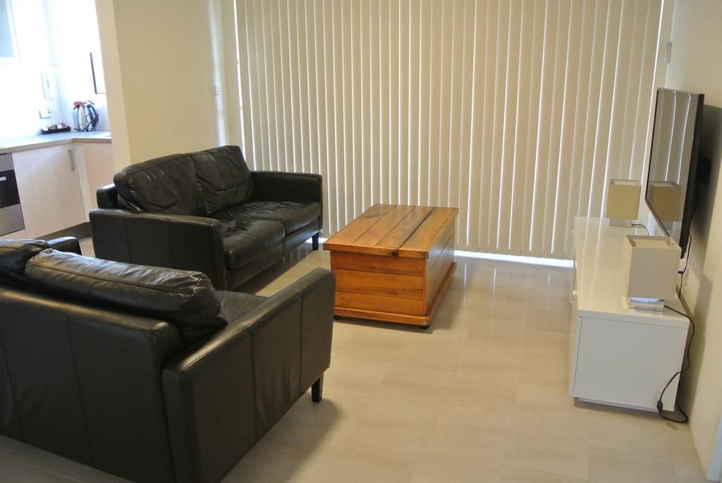 Montgomery Apartments フォースター エクステリア 写真